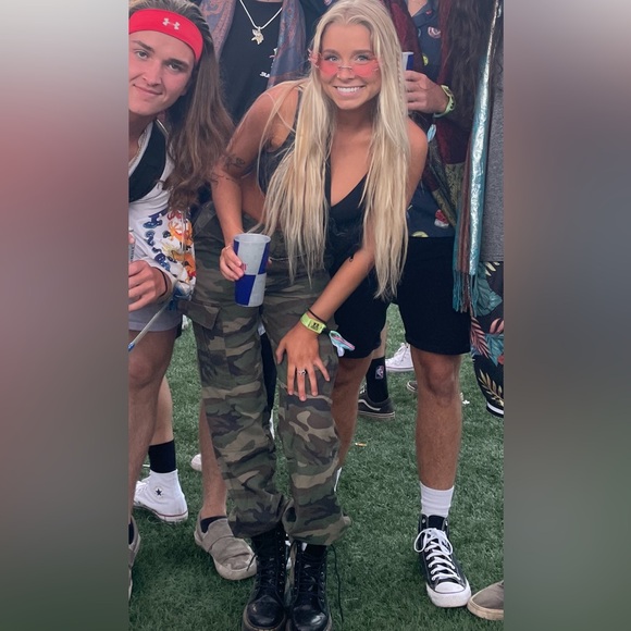 Army Print Cargo Pants - Picture 2 of 3